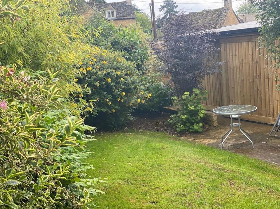 Villa Beautiful Cotswold Couples Retreat Bourton-on-the-Water Exterior foto